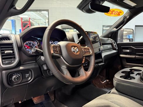 Used 2025 RAM 2500 Big Horn AWD/4WD image 12