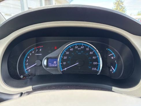 Used 2014 Toyota Sienna XLE AWD/4WD image 34