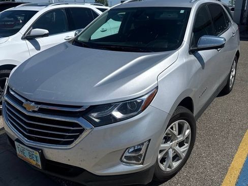 Used 2021 Chevrolet Equinox Premier AWD/4WD image 12