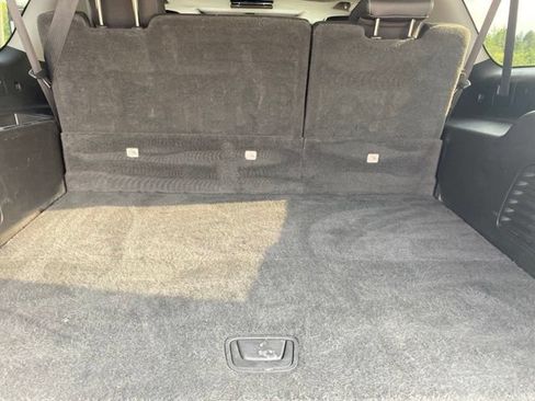Used 2019 GMC Yukon XL SLT AWD/4WD image 33