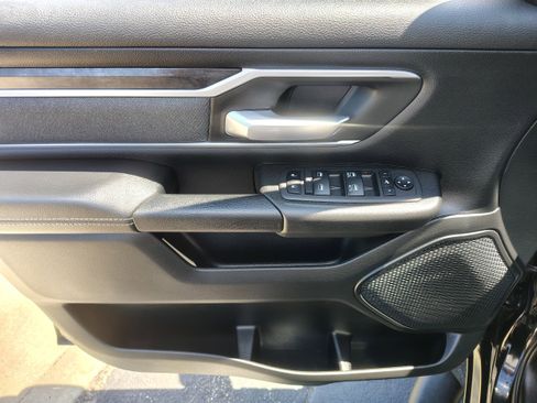 Used 2023 RAM 1500 Big Horn AWD/4WD image 18