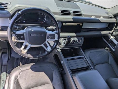 Certified 2023 Land Rover Defender 90 SE AWD/4WD image 18