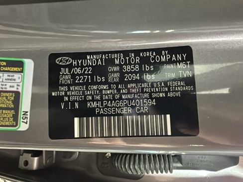 Used 2023 Hyundai Elantra Limited FWD image 26