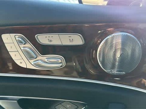 Used 2017 Mercedes-Benz E 300 4MATIC image 16