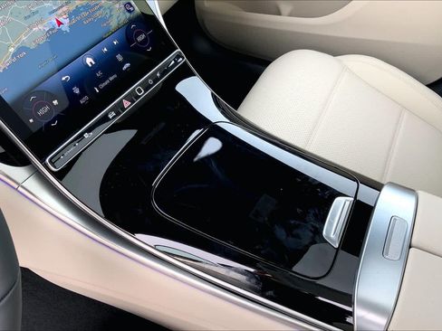 Used 2026 Mercedes-Benz GLC 300 4MATIC image 7