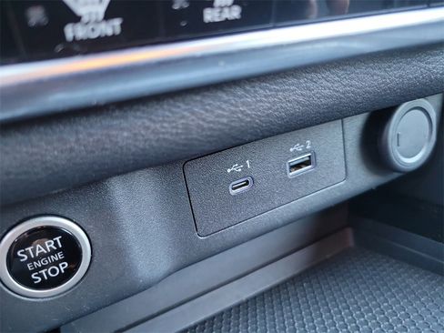 Certified 2023 Nissan Rogue SV image 10