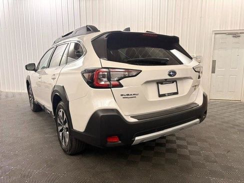 Used 2024 Subaru Outback Limited AWD/4WD image 3