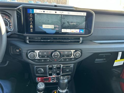 New 2026 Jeep Wrangler Unlimited Rubicon image 19