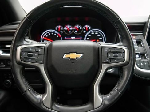 Used 2021 Chevrolet Suburban LT image 33