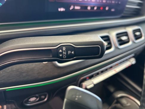 Used 2023 Mercedes-Benz GLS 450 4MATIC w/ AMG Line Exterior image 8