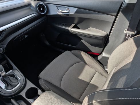 Certified 2024 Kia Forte LXS w/ LXS Technology Package FWD image 11