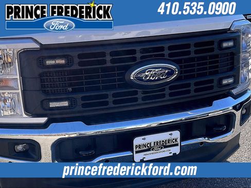 Used 2023 Ford F250 XL image 28