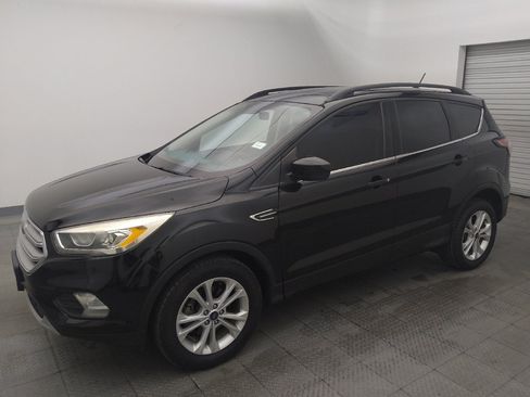 Used 2018 Ford Escape SEL FWD image 2