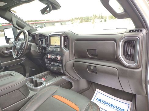 Used 2020 GMC Sierra 2500 AT4 w/ AT4 Premium Package AWD/4WD image 35