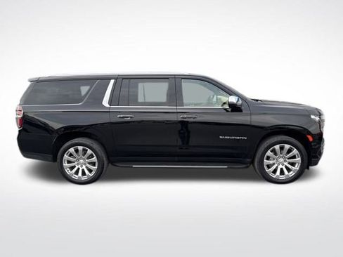 Certified 2023 Chevrolet Suburban Premier image 9