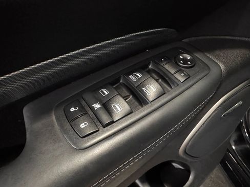 Used 2019 Dodge Durango R/T w/ Technology Group image 24