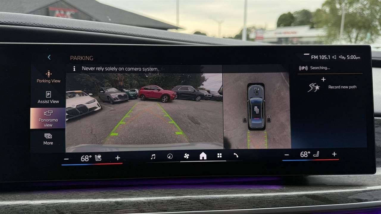 Used 2023 BMW i7 xDrive60 AWD/4WD image 65