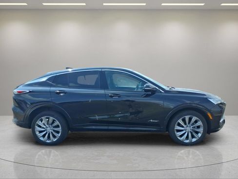 Used 2024 Buick Envista Avenir FWD image 2