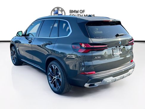 New 2026 BMW X5 sDrive40i w/ Premium Package RWD image 4