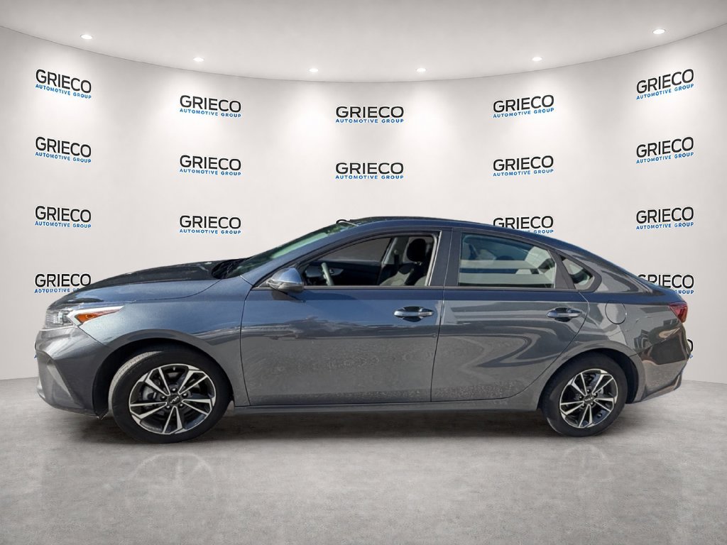 Used 2023 Kia Forte LXS FWD image 4