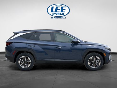 New 2026 Hyundai Tucson SEL FWD image 2