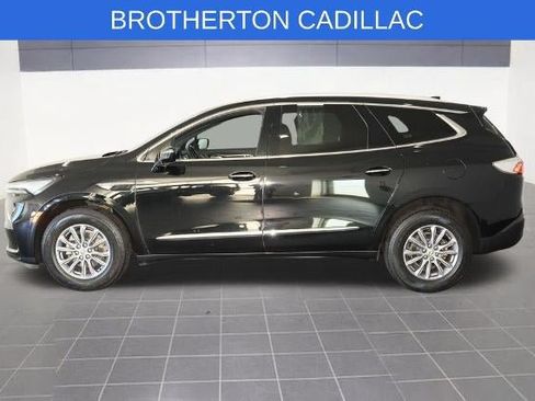 Used 2024 Buick Enclave Premium AWD/4WD image 2