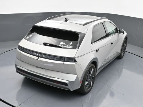 Used 2025 Hyundai Ioniq 5 Limited image 41