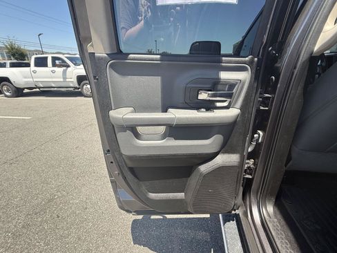 Used 2019 RAM 1500 Big Horn AWD/4WD image 13