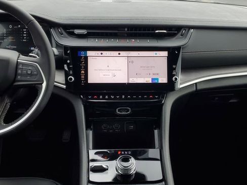 New 2026 Jeep Grand Cherokee L Limited AWD/4WD image 17