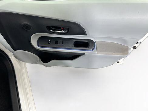 Used 2012 Toyota Prius C Three FWD image 28