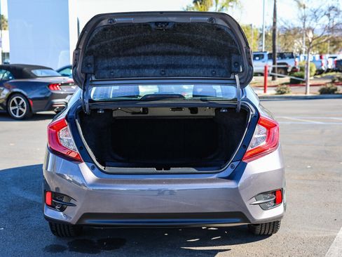 Used 2018 Honda Civic EX image 22