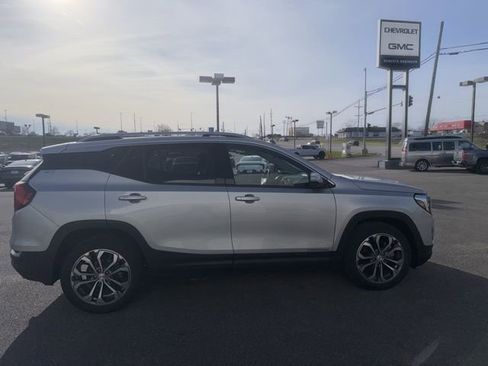 Used 2019 GMC Terrain SLT w/ Preferred Package image 8