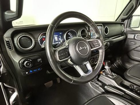 Used 2023 Jeep Wrangler Unlimited Sahara w/ Cold Weather Group AWD/4WD image 12