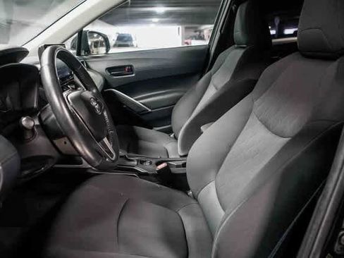 Certified 2022 Toyota Corolla Cross LE image 16