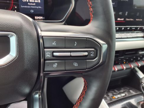 Used 2024 GMC Canyon AT4X AWD/4WD image 17