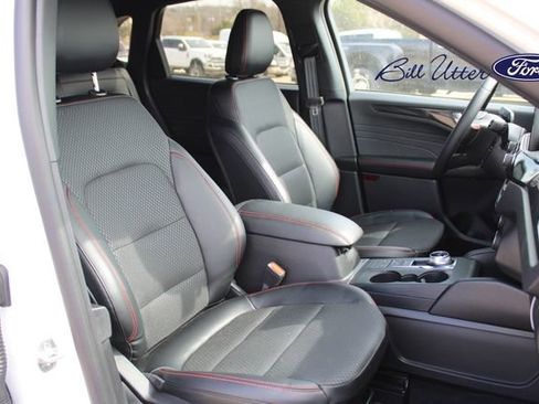 New 2026 Ford Escape ST-Line image 39