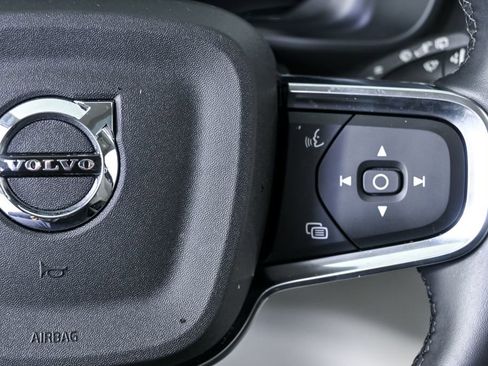 Certified 2025 Volvo XC40 B5 Plus image 13