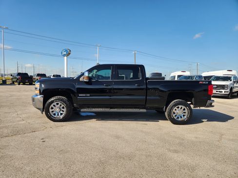 Used 2015 Chevrolet Silverado 2500 LT w/ LT Convenience Package AWD/4WD image 4
