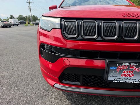 Used 2022 Jeep Compass Limited w/ (RED) Package AWD/4WD image 6