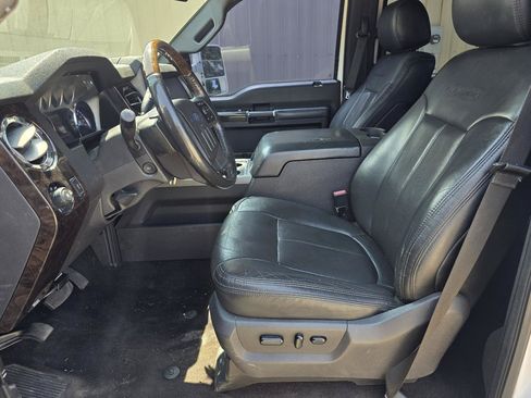 Used 2015 Ford F250 Platinum w/ FX4 Off-Road Package AWD/4WD image 11