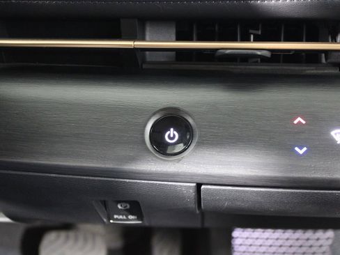 Used 2024 Nissan Ariya FWD image 18