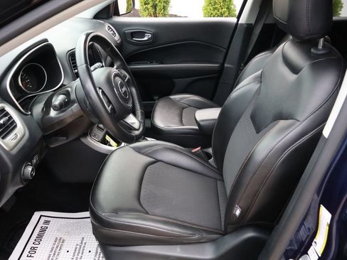 Used 2018 Jeep Compass Latitude w/ Popular Equipment Group FWD image 21