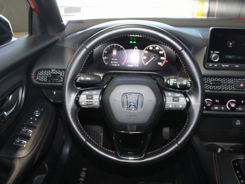 Certified 2025 Honda HR-V Sport image 18
