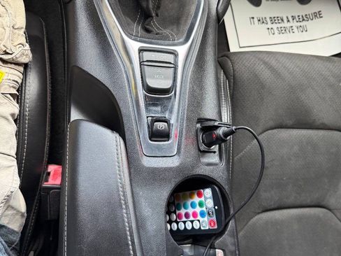 Used 2018 Chevrolet Camaro SS RWD image 31