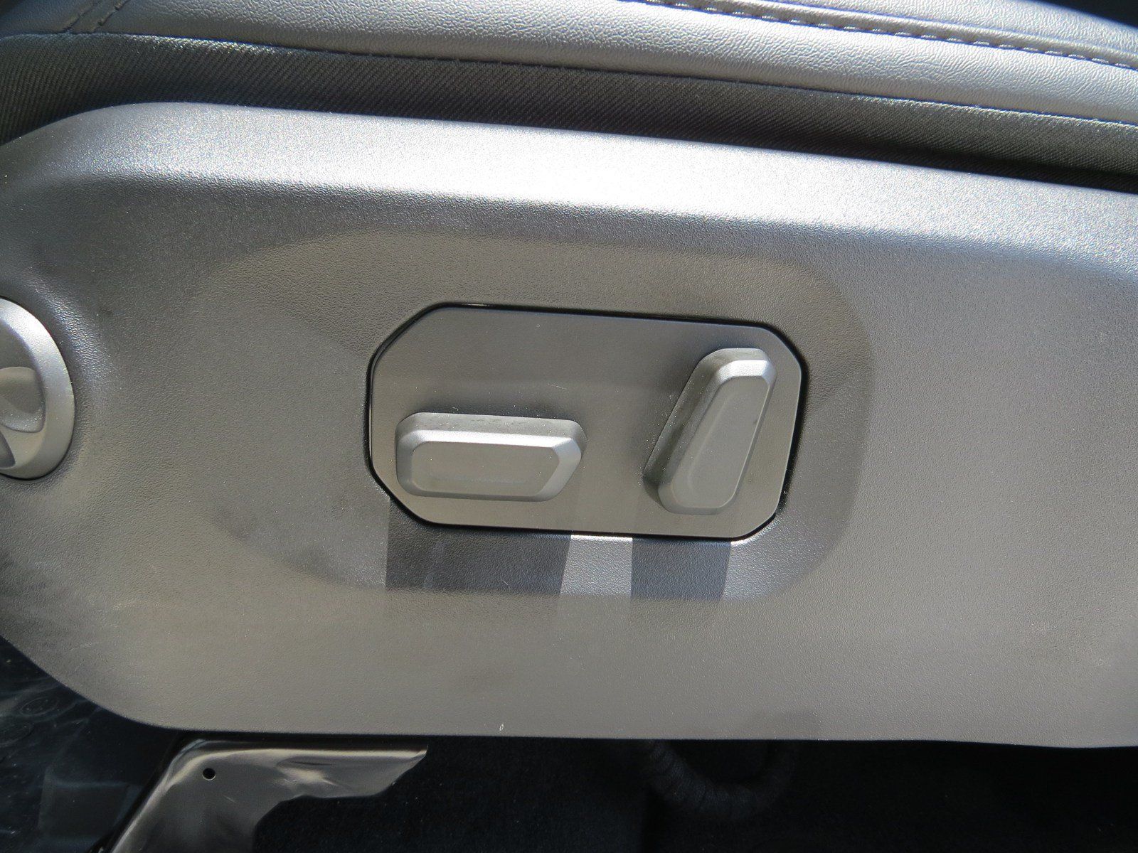 Used 2026 Jeep Wrangler Unlimited Rubicon AWD/4WD image 14