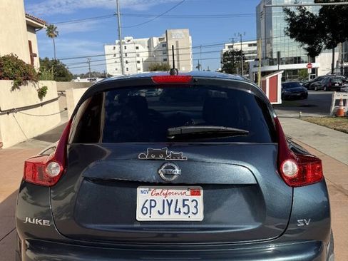 Used 2011 Nissan Juke SV FWD image 19
