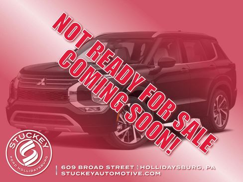 Used 2023 Mitsubishi Outlander SEL image 1