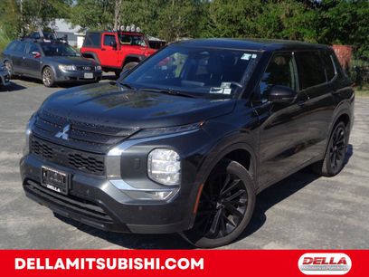 Used 2024 Mitsubishi Outlander SE Black Edition