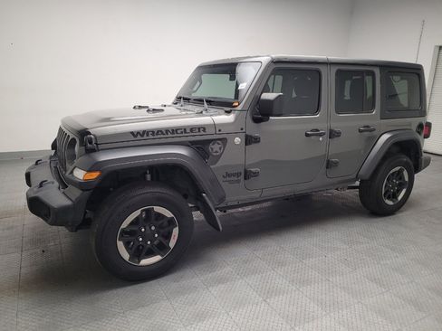 Used 2020 Jeep Wrangler Unlimited Sport AWD/4WD image 2