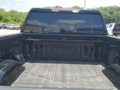 Used 2023 Chevrolet Silverado 1500 Custom Trail Boss AWD/4WD image 9